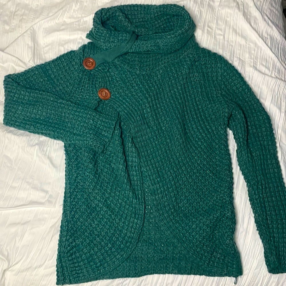 Women’s sweater